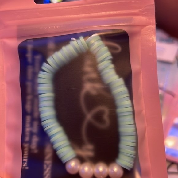 Clay bead - Picture 3 of 3